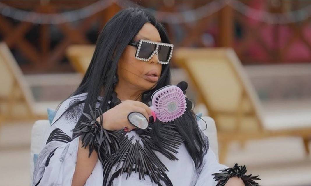 Türk Müziğinin divası Bülent Ersoy makyajsız yakalandı! Görenler tanıyamadı - Resim: 21